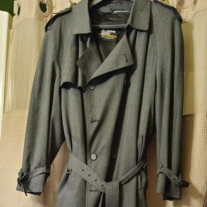 Vintage London Fog Trench Coat..1990's